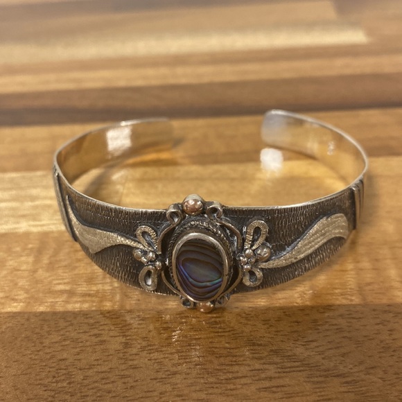 Vintage Abalone Stone 925 Sterling Cuff Bracelet - Picture 3 of 12